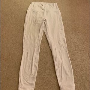 White lulu lemon aligns “25